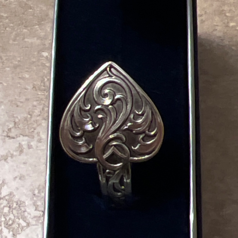 Montana Silversmiths, Ladies Ace of Hearts Cuff Bracelet - Picture 4 of 10